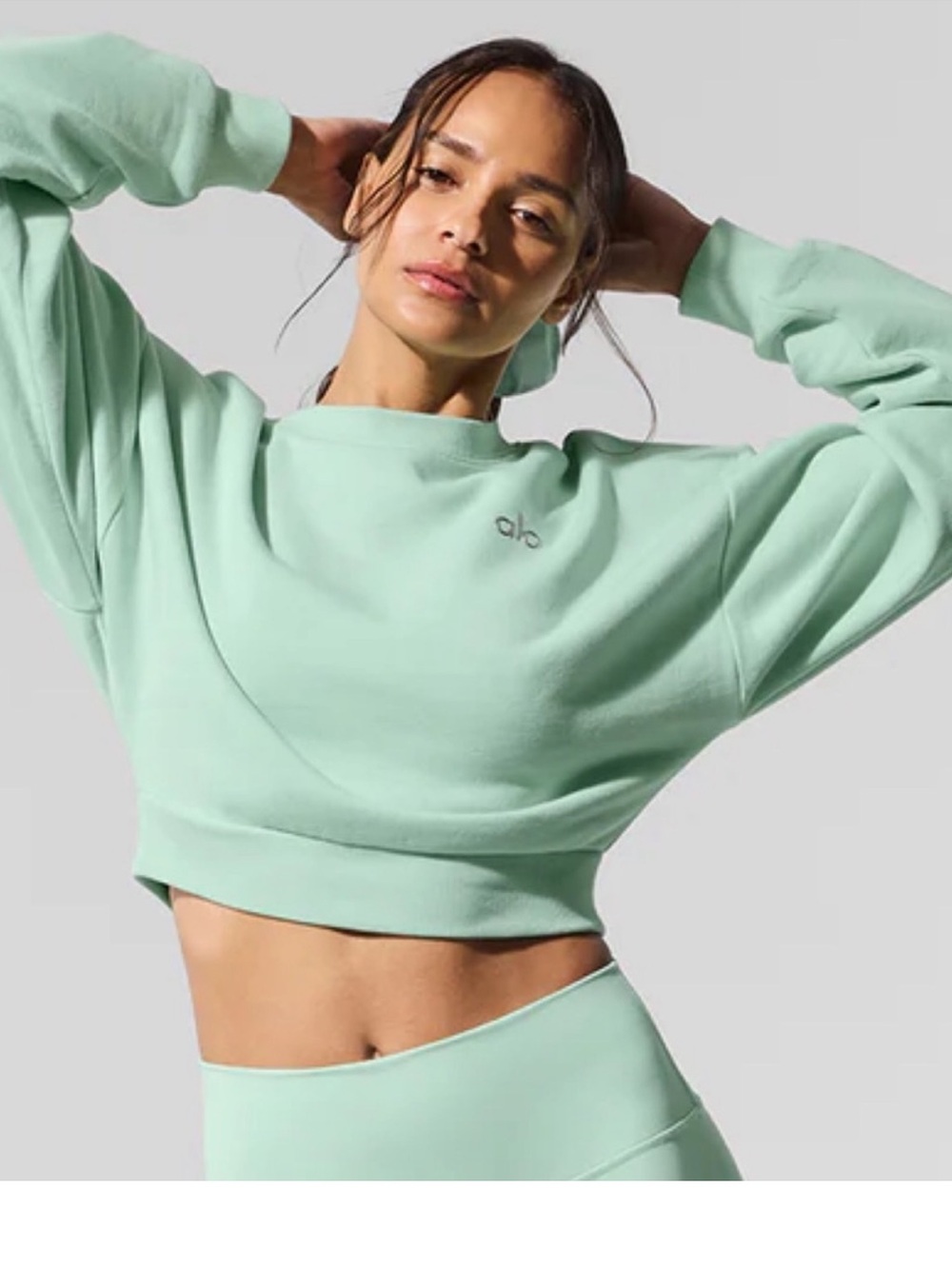 ALO Yoga SET Spearmint Cropped Crewneck Sweatshirt and short SET. Like new